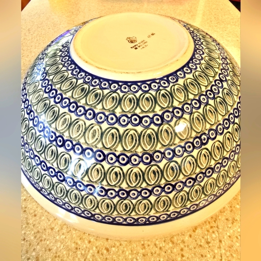 EUC Polish Pottery Round Oversized Serving Bowl - Picture 3 of 5